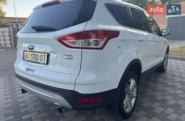 Внедорожник / Кроссовер Ford Kuga 2016 в 