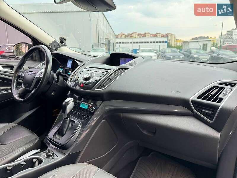 Позашляховик / Кросовер Ford Kuga 2013 в Львові