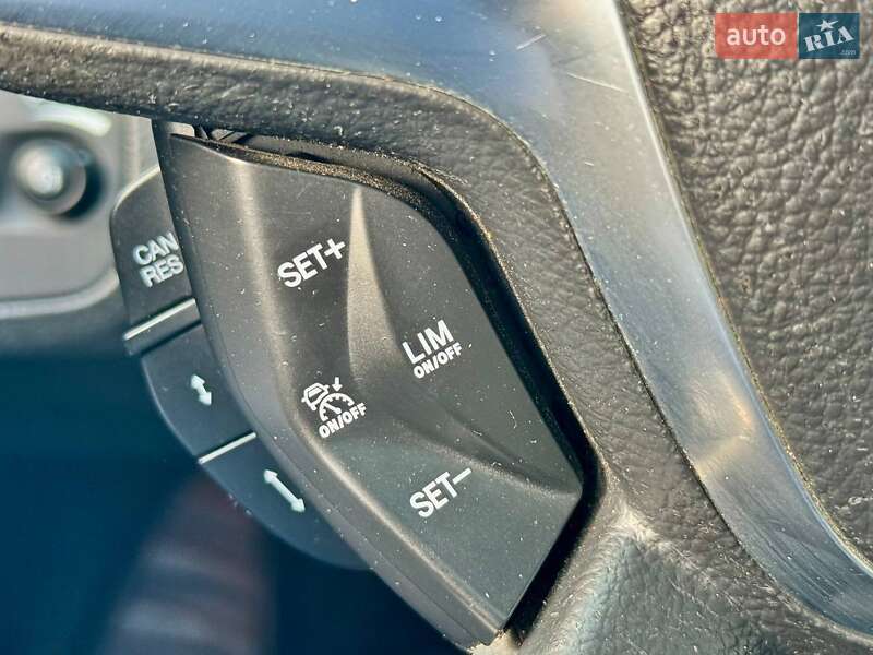 Позашляховик / Кросовер Ford Kuga 2013 в Львові
