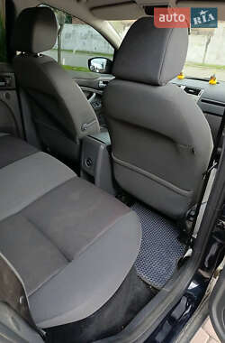 Внедорожник / Кроссовер Ford Kuga 2012 в 