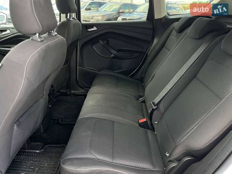 Внедорожник / Кроссовер Ford Kuga 2017 в Львове