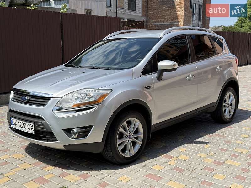 Внедорожник / Кроссовер Ford Kuga 2012 в Каменец-Подольском