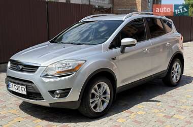 Внедорожник / Кроссовер Ford Kuga 2012 в 