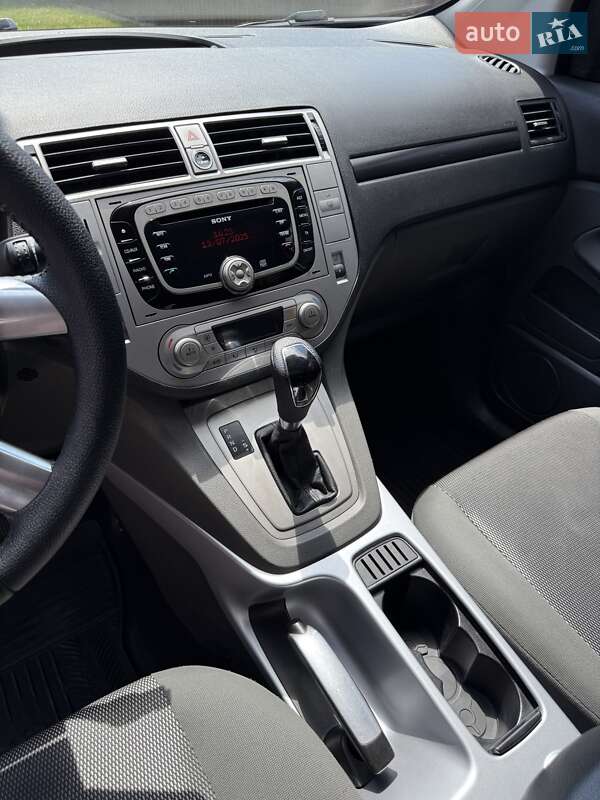 Внедорожник / Кроссовер Ford Kuga 2012 в Каменец-Подольском