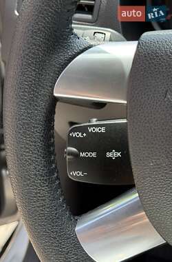 Внедорожник / Кроссовер Ford Kuga 2012 в 