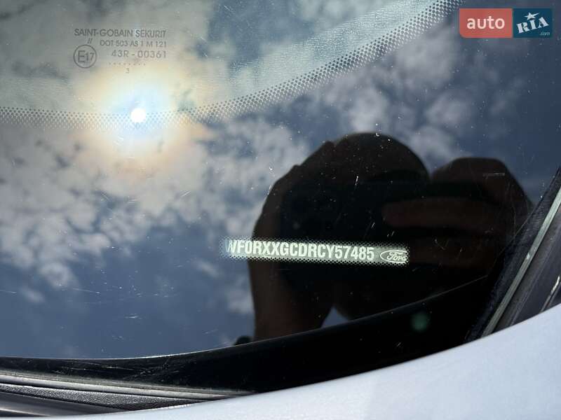 Внедорожник / Кроссовер Ford Kuga 2012 в Каменец-Подольском