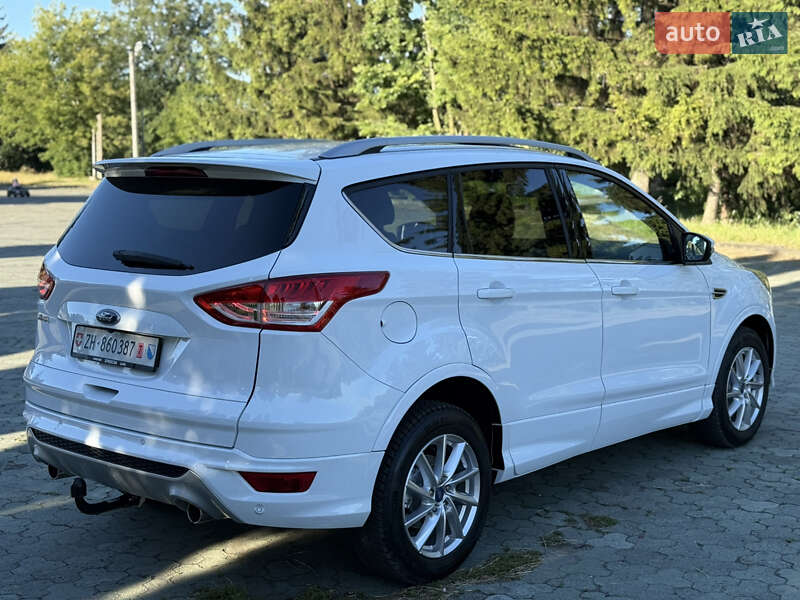 Внедорожник / Кроссовер Ford Kuga 2015 в Дубно
