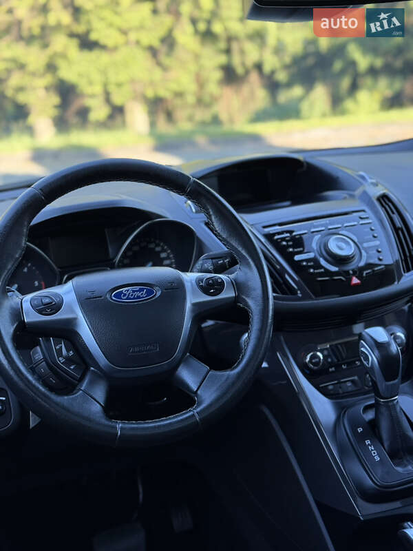 Внедорожник / Кроссовер Ford Kuga 2015 в Дубно