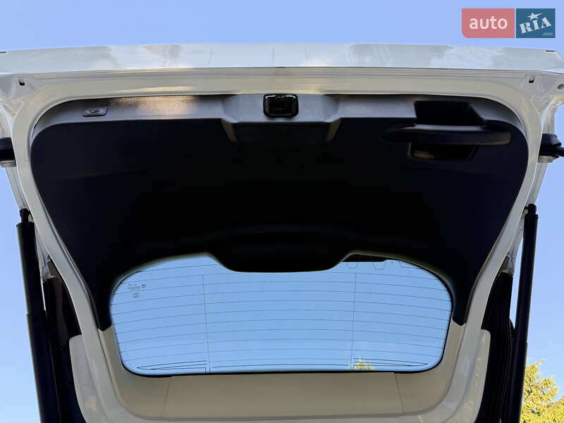 Внедорожник / Кроссовер Ford Kuga 2015 в Дубно