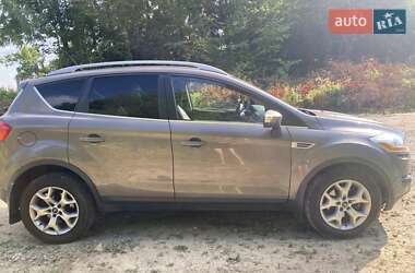 Внедорожник / Кроссовер Ford Kuga 2012 в 