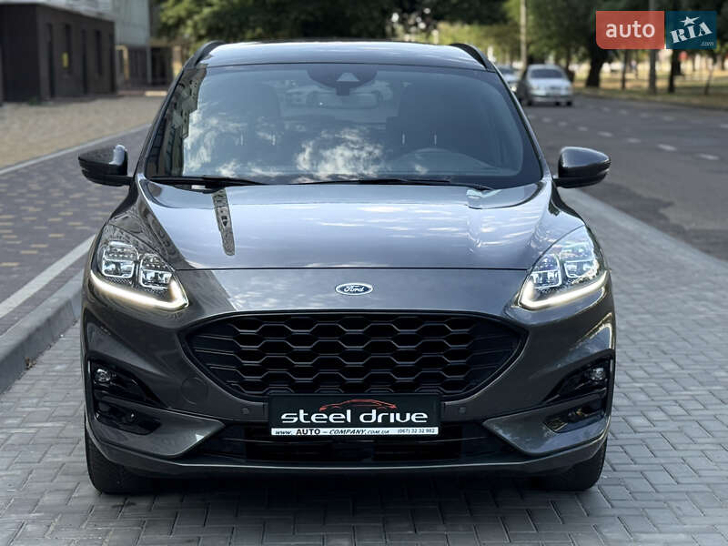 Внедорожник / Кроссовер Ford Kuga 2023 в Николаеве
