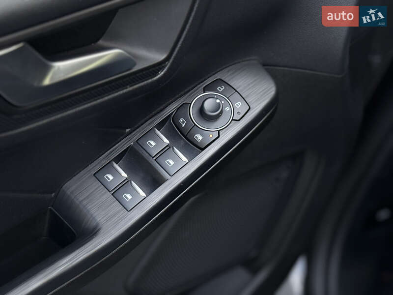 Внедорожник / Кроссовер Ford Kuga 2023 в Николаеве