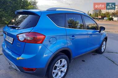 Внедорожник / Кроссовер Ford Kuga 2010 в 