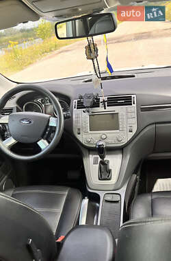 Внедорожник / Кроссовер Ford Kuga 2011 в 