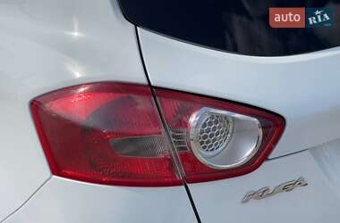 Внедорожник / Кроссовер Ford Kuga 2012 в 