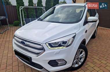Внедорожник / Кроссовер Ford Kuga 2019 в 