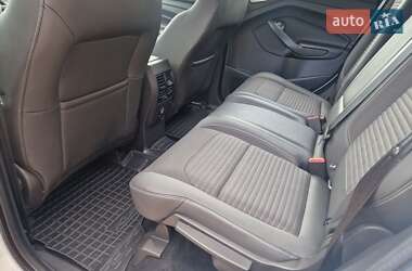 Внедорожник / Кроссовер Ford Kuga 2019 в 