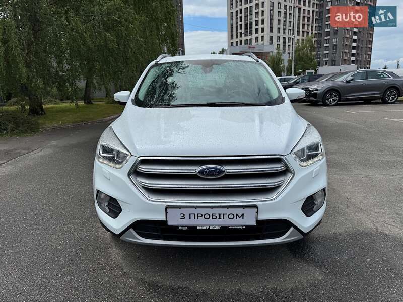 Позашляховик / Кросовер Ford Kuga 2019 в Києві