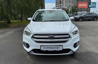 Внедорожник / Кроссовер Ford Kuga 2019 в 