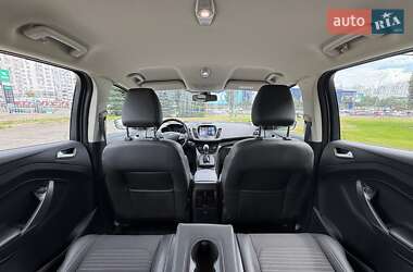 Внедорожник / Кроссовер Ford Kuga 2019 в 