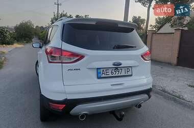 Внедорожник / Кроссовер Ford Kuga 2013 в 