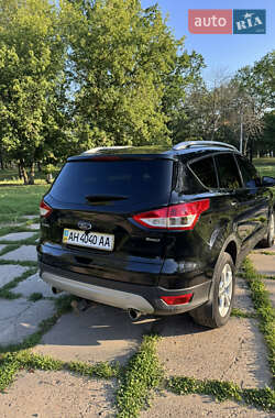Внедорожник / Кроссовер Ford Kuga 2013 в 