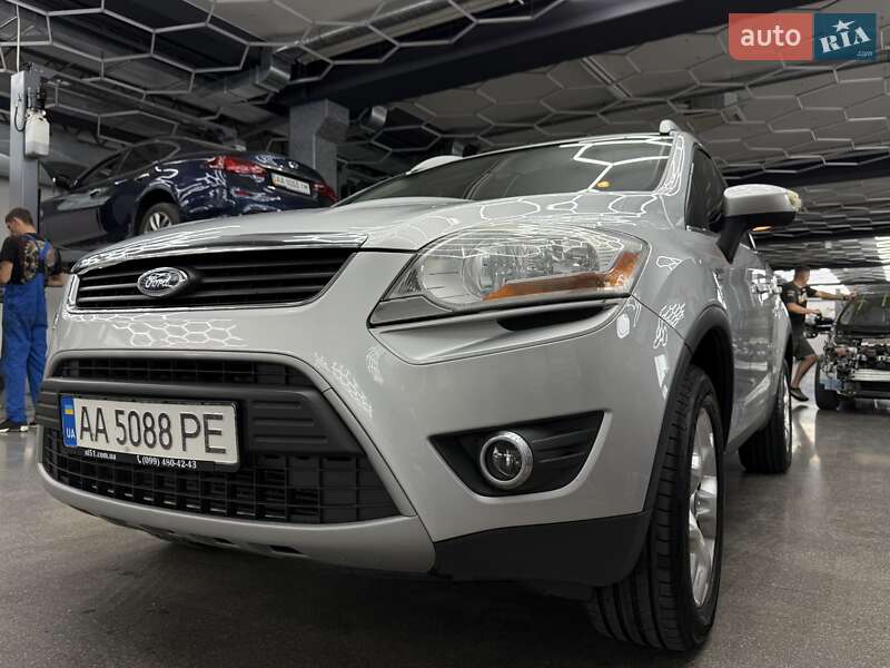 Ford Kuga 2011
