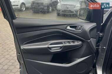 Внедорожник / Кроссовер Ford Kuga 2013 в 