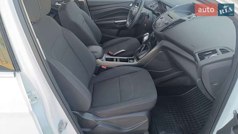 Внедорожник / Кроссовер Ford Kuga 2018 в Киеве