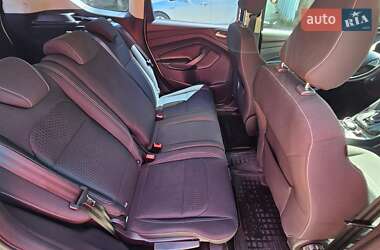 Внедорожник / Кроссовер Ford Kuga 2019 в 
