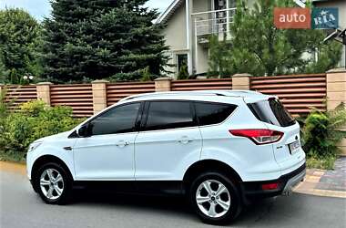 Внедорожник / Кроссовер Ford Kuga 2013 в 