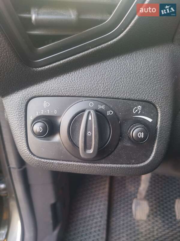 Позашляховик / Кросовер Ford Kuga 2016 в Світловодську