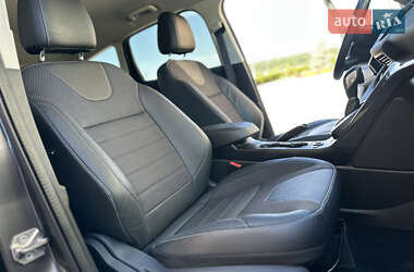 Внедорожник / Кроссовер Ford Kuga 2013 в 