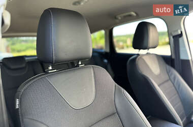 Внедорожник / Кроссовер Ford Kuga 2013 в 