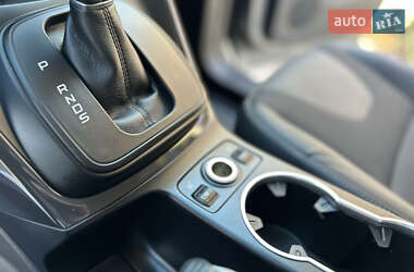 Внедорожник / Кроссовер Ford Kuga 2013 в 