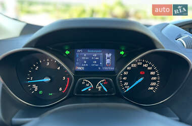 Внедорожник / Кроссовер Ford Kuga 2013 в 