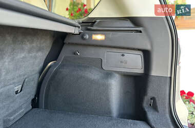 Внедорожник / Кроссовер Ford Kuga 2013 в 