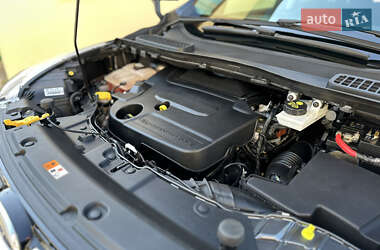 Внедорожник / Кроссовер Ford Kuga 2013 в 