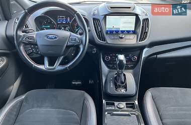 Внедорожник / Кроссовер Ford Kuga 2018 в 