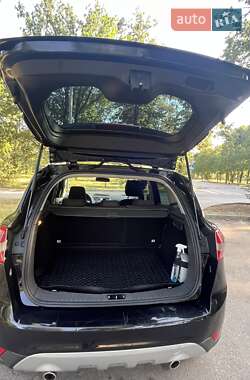 Внедорожник / Кроссовер Ford Kuga 2010 в 