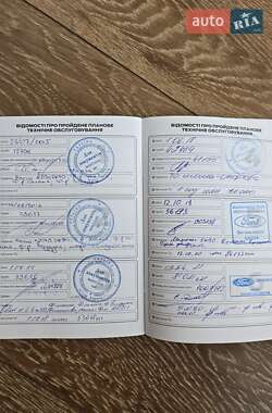 Внедорожник / Кроссовер Ford Kuga 2013 в 