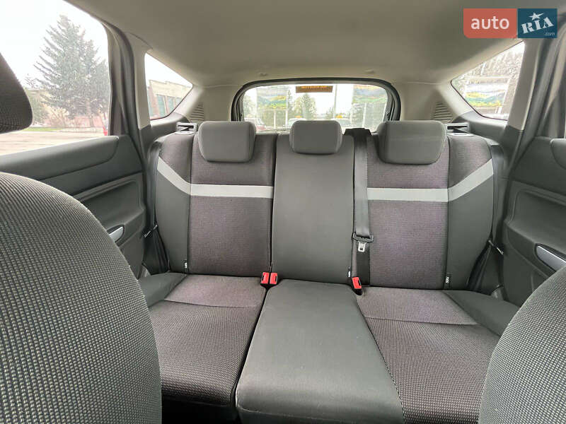 Позашляховик / Кросовер Ford Kuga 2011 в Сумах