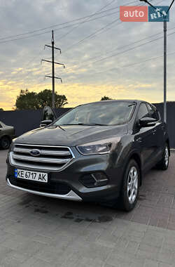 Внедорожник / Кроссовер Ford Kuga 2019 в Днепре