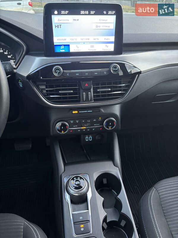 Внедорожник / Кроссовер Ford Kuga 2023 в Николаеве