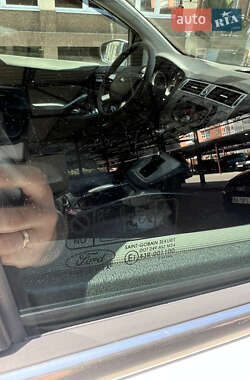 Внедорожник / Кроссовер Ford Kuga 2011 в 