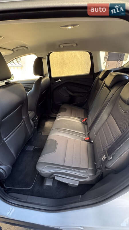 Внедорожник / Кроссовер Ford Kuga 2013 в Каменском