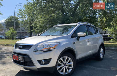 Внедорожник / Кроссовер Ford Kuga 2012 в 