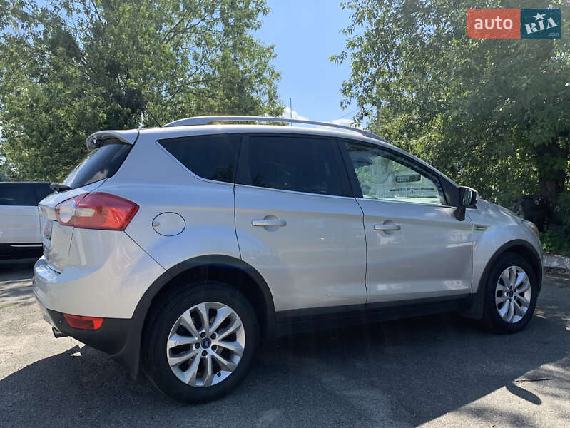 Внедорожник / Кроссовер Ford Kuga 2012 в Киеве