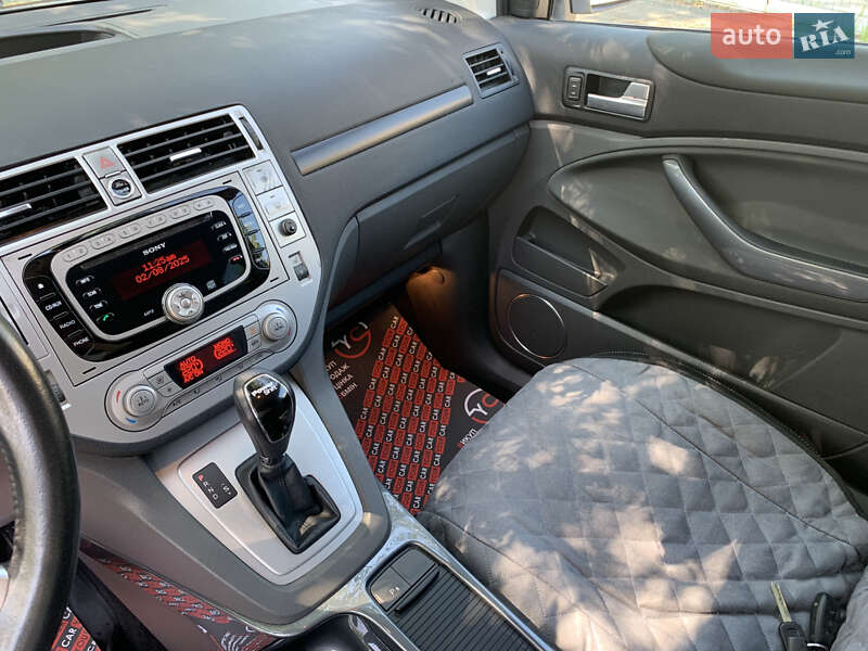Внедорожник / Кроссовер Ford Kuga 2012 в Киеве