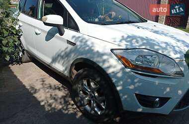 Позашляховик / Кросовер Ford Kuga 2011 в Черкасах